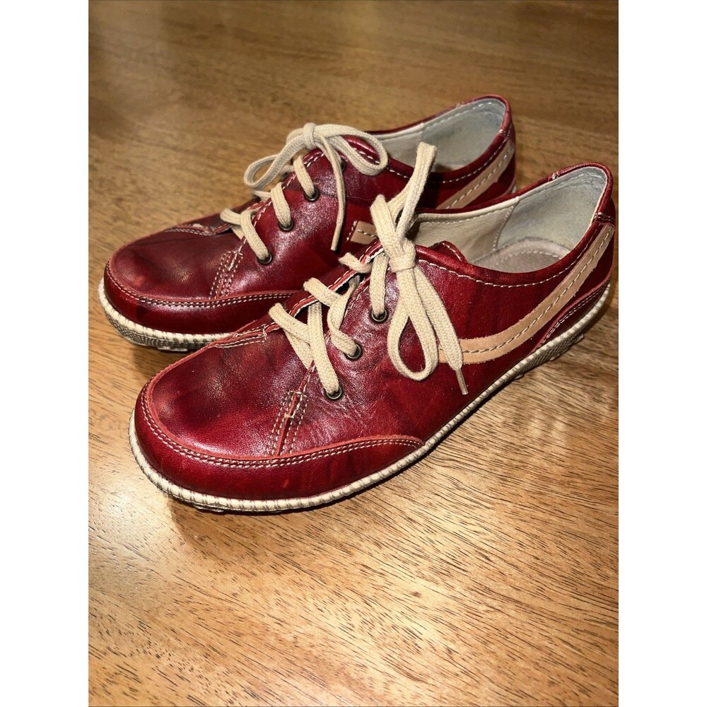 Women's V Italia Red Leather Wedge Sneakers Lace-Up Platform Size EU 38 / US 7.5